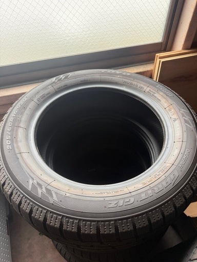 トーヨー スタッドレス GARIT GIZ 205/60R16 4本セット