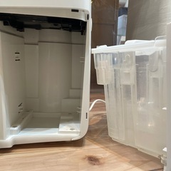 【除湿機】【シャープ】クリーニング済み【管理番号1113】野の画像