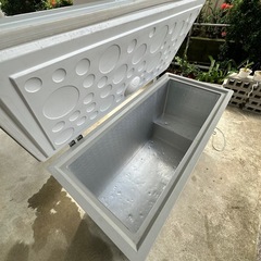 上開き式冷凍庫429L(ヤフオクなどでは70,000円以上です)　の画像