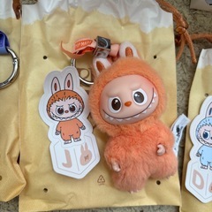 ラブブ　　イニシャルラブブの画像