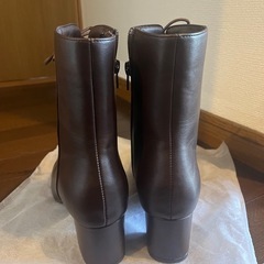 ミオ ノティス MIO NOTIS レースアップヒールブーツ の画像