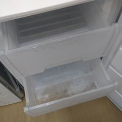 リユースのサカイ浦和店 【F321】★ 冷凍庫 Comfee❜ RCU83WH 2023の画像