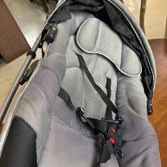 M2511-190 KATOJI ベビーバウンサー New York Beby テーブル、メリー欠品 0ヶ月〜15Kgまで ブラック キズ汚れ有りの画像