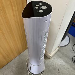 【❗️✨小スペースで小回りがきく✨❗️】小泉成器 タワーファン ACF-210/W（2017年製）の画像