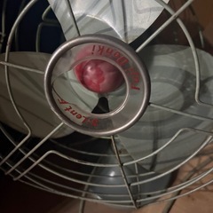 レトロ扇風機、割れあり写真にありの画像