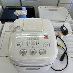 【リサイクルショップ ピカソ 小松原】🍚✨2017年製 YAMAZEN マイコン炊飯ジャー YJC-300(W)✨🍚★2154★  の画像