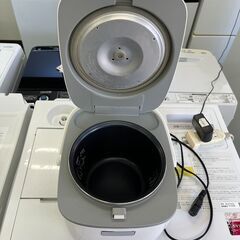 【リサイクルショップ ピカソ 小松原】🍚✨2017年製 YAMAZEN マイコン炊飯ジャー YJC-300(W)✨🍚★2154★  の画像