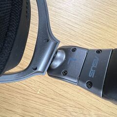 ASUS ROG ゲーミングヘッドセット（有線）の画像