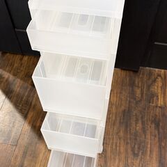 美品 すきま収納 キャスター付きの画像