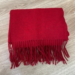 無印良品　毛　ウール100%  ひざ掛けにもなるストールマフラー　赤　レッドの画像