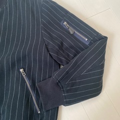 【GU】メンズジャケット 濃紺 ストライプ の画像