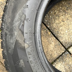 スタッドレスタイヤの画像