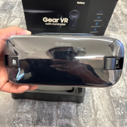 Galaxy Gear VR with Controller