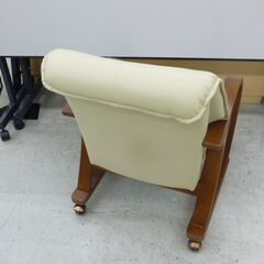 チェア　キャスター付きの画像