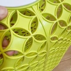 ⭕️レトロ風 カゴ グリーンの画像