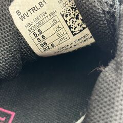 ニューバランス　スニーカー　22.5cmの画像