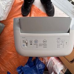 シャープ 冷風 衣類乾燥 除湿機の画像