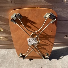 大切に使っていた折り畳み小テーブルの画像