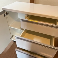 商談中　　キャビネット、収納棚の画像