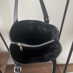 HARE レザートートバッグの画像