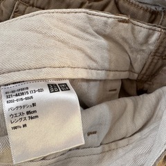 メンズ　ユニクロチノパン　カーキ　ウエスト85cm レングス　76cmの画像