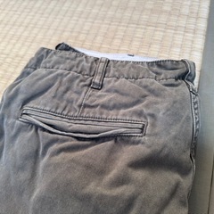 メンズ　ユニクロチノパン　カーキ　ウエスト85cm レングス　76cmの画像