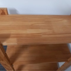 無料であげます！木製シェルフの画像