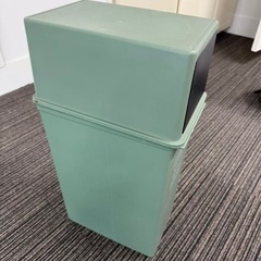 無料でさしあげます！ダストボックス（ゴミ箱）の画像