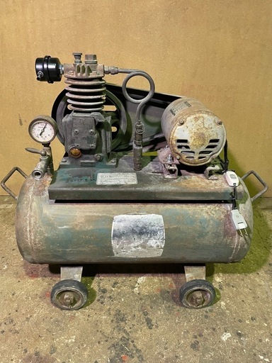 サンココンプレッサー実働品100v　趣味やDIYなどにも