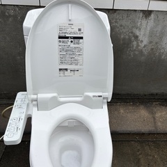 TOTO TCF6621 2017年 + TOTO CS232BM 2021年の画像