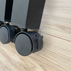 テーブル脚のみ（キャスター付き）黒・DIY・  無料で差し上げますの画像