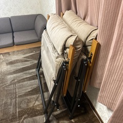 折りたたみ椅子✖️2の画像