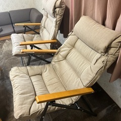 折りたたみ椅子✖️2の画像