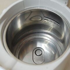 Peacock 電気保温エアーポット WVP-22 2022年製2.2L ホワイト 動作確認済み 電気ポット ピーコック  札幌市 清田区 平岡の画像