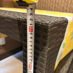 テーブル、椅子の画像