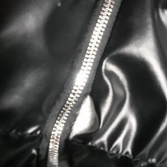 大きめバッグ　ブラック　シルバー　ipugo/イプゴ エナメル　ダウントートバッグ　ショルダーストラップもありますの画像