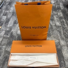 LOUIS VUITTON オレンジ紙袋大＋空箱＋紐付きの画像