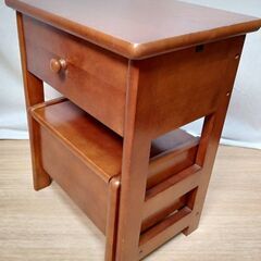 【B408】踏み台　木製　収納スペースあり　2段　高さ51㎝の画像