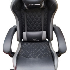 🌟お持ち帰りは記載価格より¥2000引き♬🌟　ゲーミングチェア　ブラック　フットレスト付き　キャスタ―　チェア　リサイクル　リサイクルケイラック　和光市　朝霞市　板橋区　練馬区　リサイクルショップ　GMW202の画像