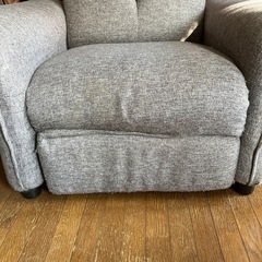 ニトリ 電動リクライニングソファー 可動品の画像