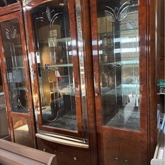 高級イタリア家具　食器棚　ディスプレイ
の画像