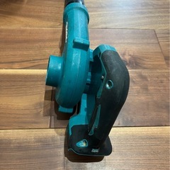 マキタ 充電式ブロアー 本体のみ の画像