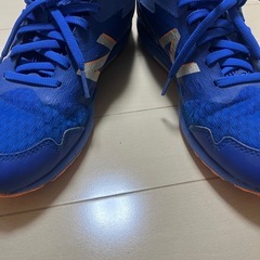 ニューバランススニーカー23.5cm  ブルーの画像