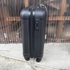 
キャリーケースの画像