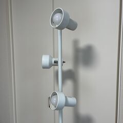 【無料】スタンドライト・照明　３灯スタンドを差し上げますの画像