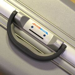 中古 キャリーケース 鍵無し 幅39×奥行23×高さ62cm グレー 四輪 スーツケース ハードケース 札幌市 清田区 平岡の画像