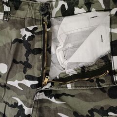 【USED】迷彩カーゴパンツの画像