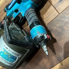makita 高圧 90 釘打ち機の画像