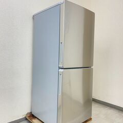 中古家電セット(冷蔵庫 ELSONIC 148L 2021年製 EH-R1482F 洗濯機 IRISOHYAMA 6kg 2022年製 IAW-T605BL)の画像