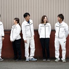 ▼正社員：ライン引きの現場作業員【未経験OK】▼ みんな未経験スタート！だから安心して始められる◎ 女性活躍中！男女も国籍も問わず輝ける会社◎ 資格取得で給与アップ！お祝い金も支給◎の画像